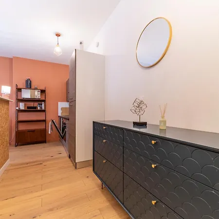 L'annexe - Parking - Wi-fi - Netflix - Metro - Train Station * 투르쿠앵